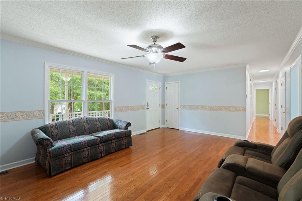 1120 Woodbury Road King, NC 27021 - Photo 9 of 32