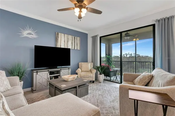 $369,900 | 18028 Gawthrop Drive, Unit 402, Bradenton, FL 34211