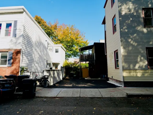 $985,000 | 59 7th Street, Unit 3, Cambridge, MA 02141