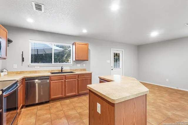 $229,777 | 3238 Northwest, New Braunfels, TX 78130