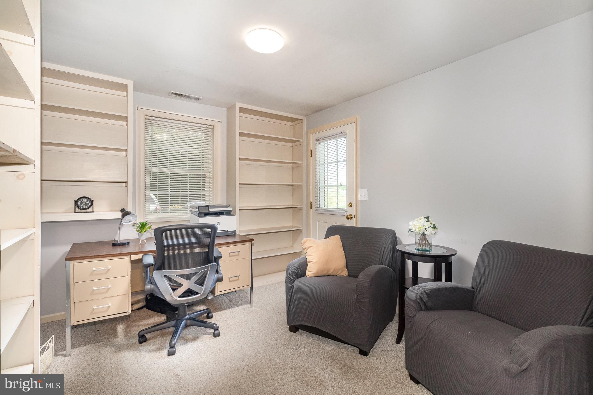 49 West Lexington Road Lititz, PA 17543 - Photo 23 of 46