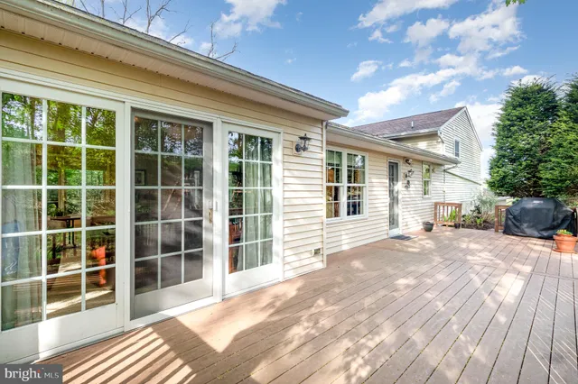 $555,000 | 49 West Lexington Road, Lititz, PA 17543