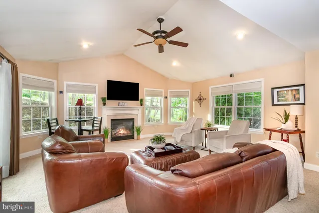 $555,000 | 49 West Lexington Road, Lititz, PA 17543