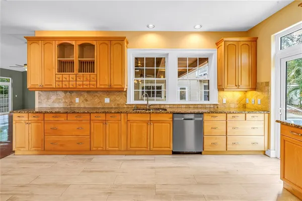 $1,295,000 | 546 26th Avenue North, St. Petersburg, FL 33704