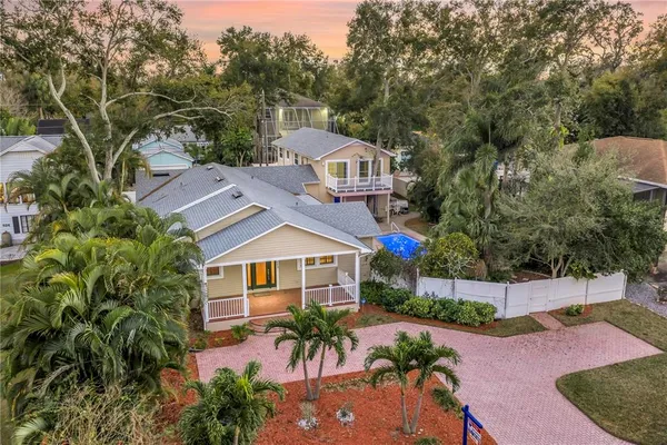 $1,295,000 | 546 26th Avenue North, St. Petersburg, FL 33704