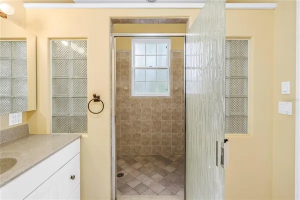 $1,295,000 | 546 26th Avenue North, St. Petersburg, FL 33704