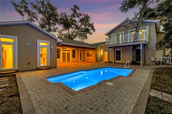 $1,295,000 | 546 26th Avenue North, St. Petersburg, FL 33704