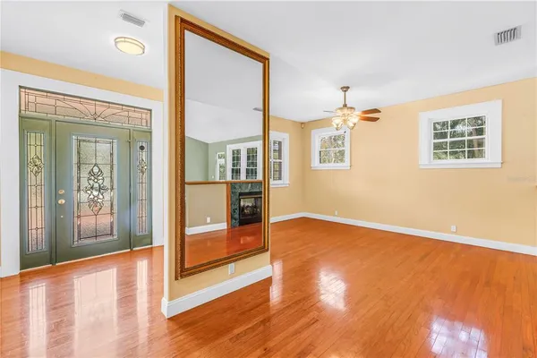 $1,295,000 | 546 26th Avenue North, St. Petersburg, FL 33704