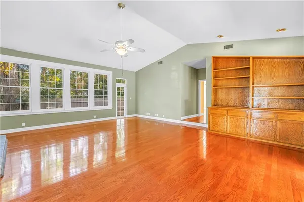 $1,295,000 | 546 26th Avenue North, St. Petersburg, FL 33704