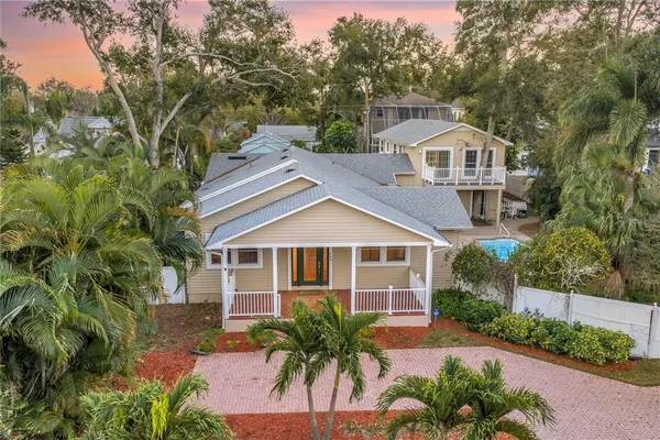 $1,295,000 | 546 26th Avenue North, St. Petersburg, FL 33704