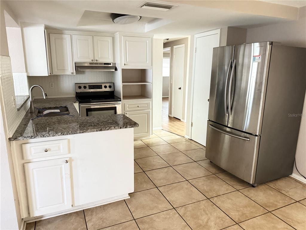 10820 Queens Road Port Richey, FL 34668 - Photo 11 of 24 Gallery Image 11