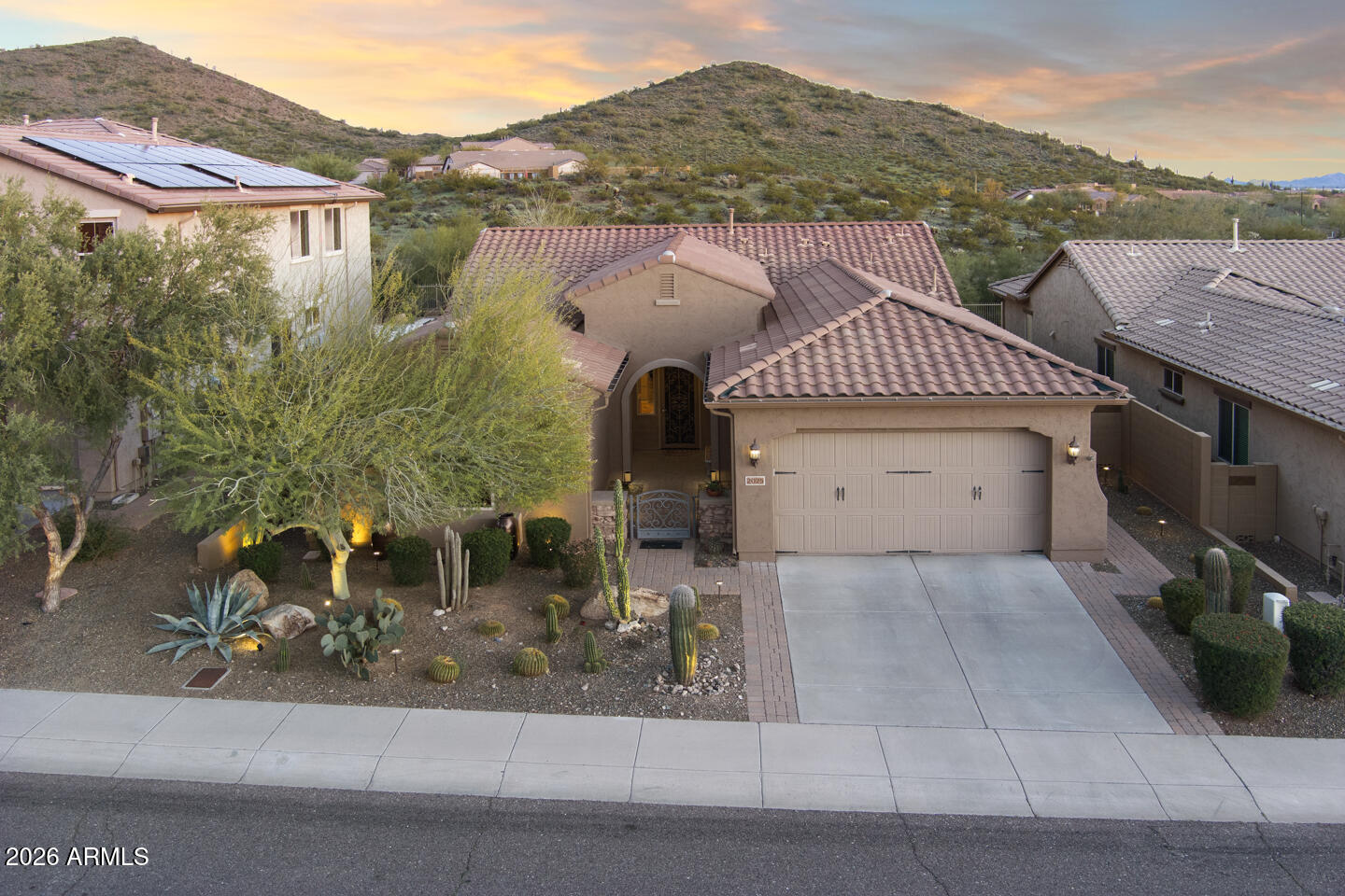 2025 West Steed Ridge Phoenix, AZ 85085 - Photo 34 of 53 MAX_0103