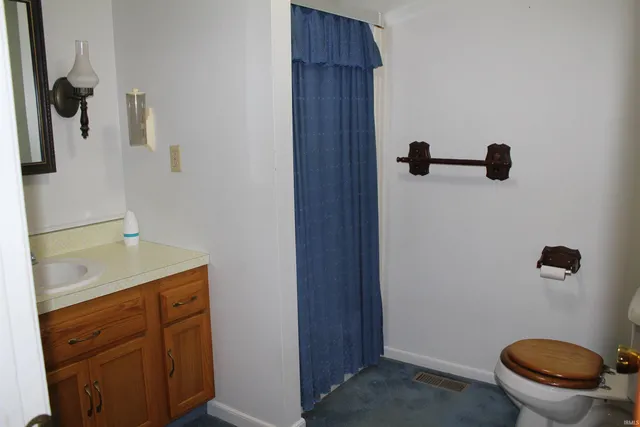 $200,000 | 1096 East 26th Highway, Portland, IN 47371