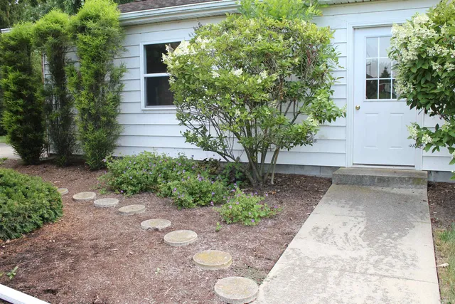 $200,000 | 1096 East 26th Highway, Portland, IN 47371