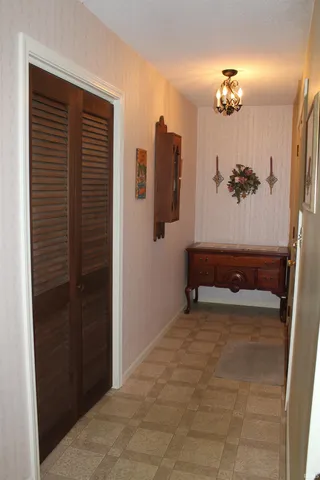 $200,000 | 1096 East 26th Highway, Portland, IN 47371