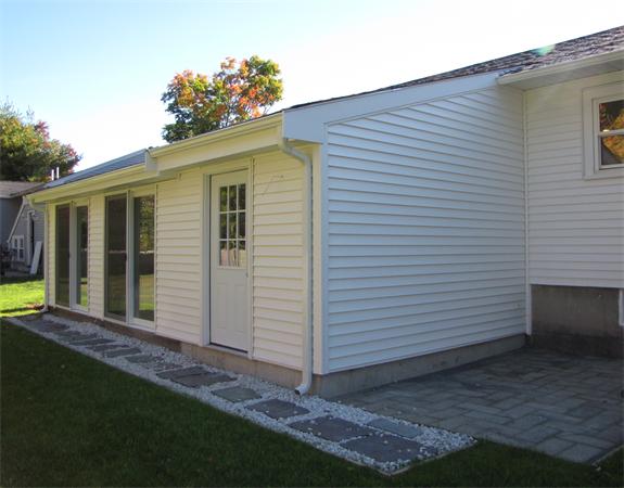 32 Adams Road Walpole, MA 02081 - Photo 3 of 20 Gallery Image 3