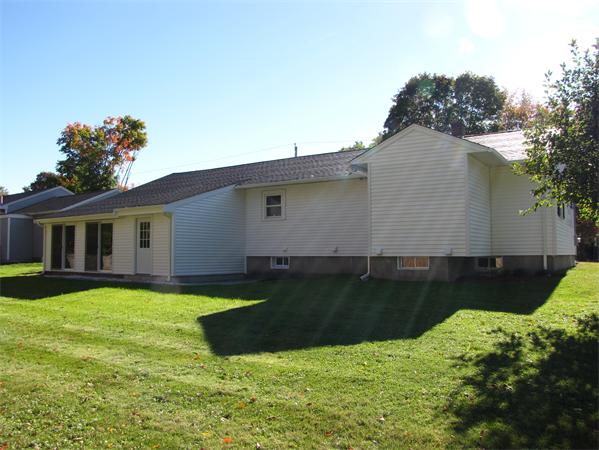 32 Adams Road Walpole, MA 02081 - Photo 4 of 20 Gallery Image 4