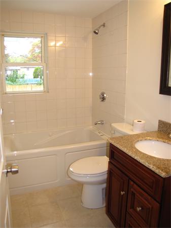 32 Adams Road Walpole, MA 02081 - Photo 10 of 20 Gallery Image 10