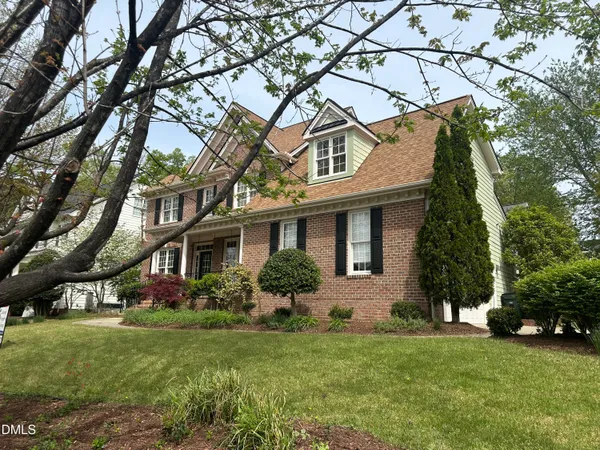 $875,000 | 100 Strawthorne Court, Apex, NC 27502