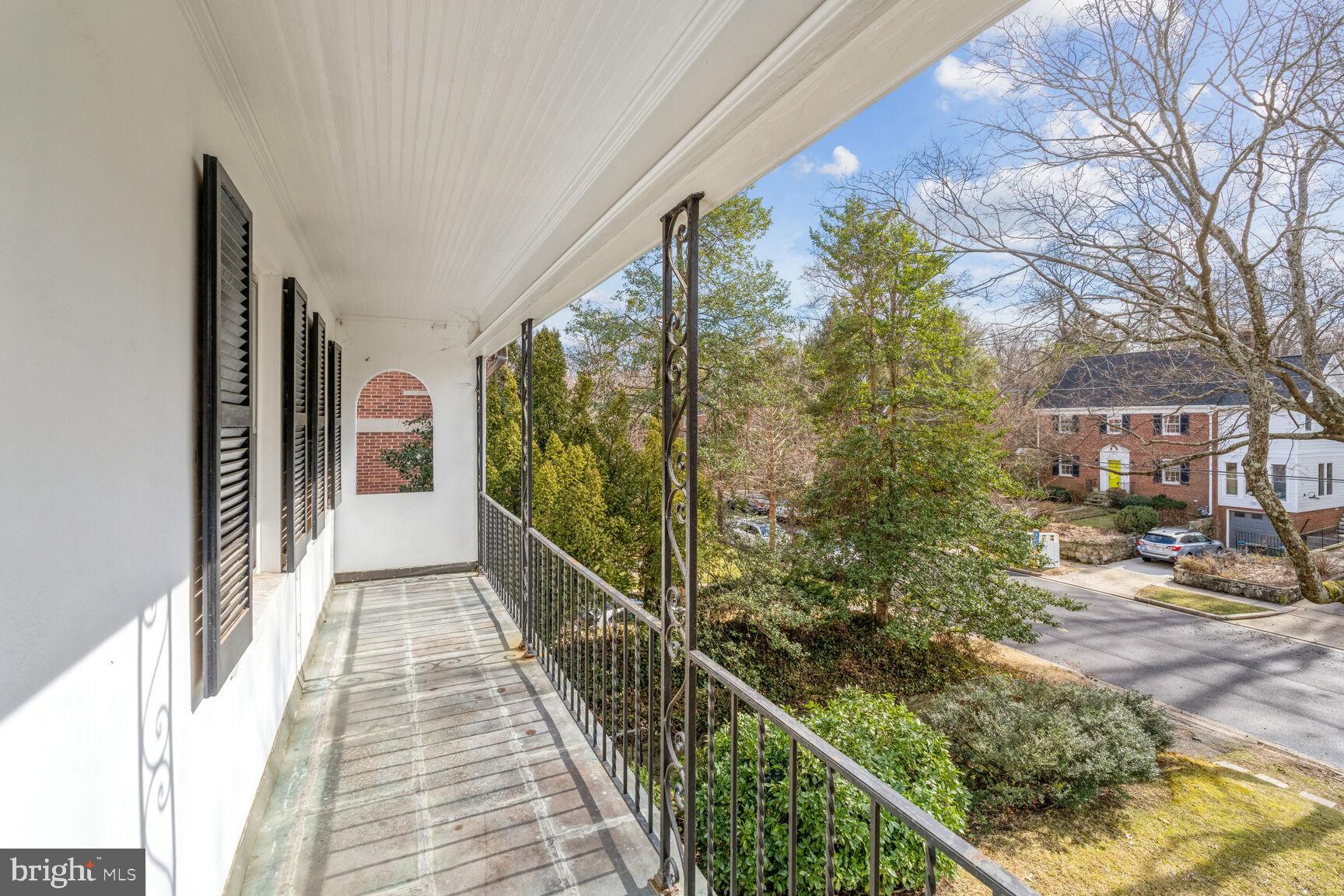 4827 Sedgwick Street Northwest Washington, DC 20016 - Photo 12 of 23