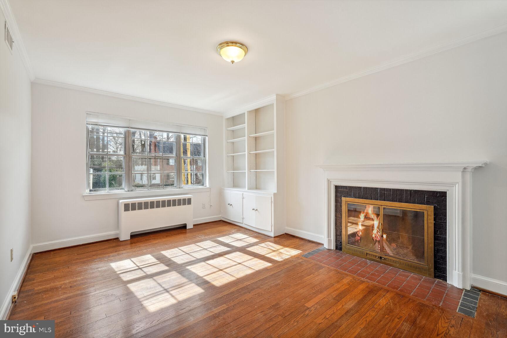 4827 Sedgwick Street Northwest Washington, DC 20016 - Photo 3 of 23