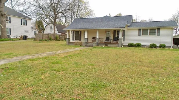 $335,000 | 186 Railroad Avenue, Lula, GA 30554