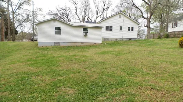$335,000 | 186 Railroad Avenue, Lula, GA 30554