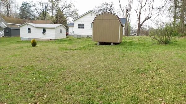 $335,000 | 186 Railroad Avenue, Lula, GA 30554