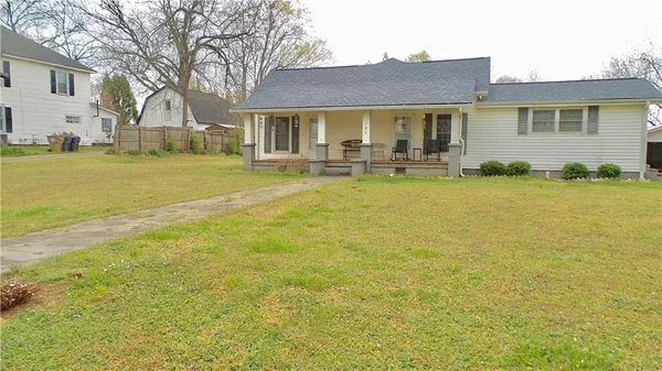 $335,000 | 186 Railroad Avenue, Lula, GA 30554