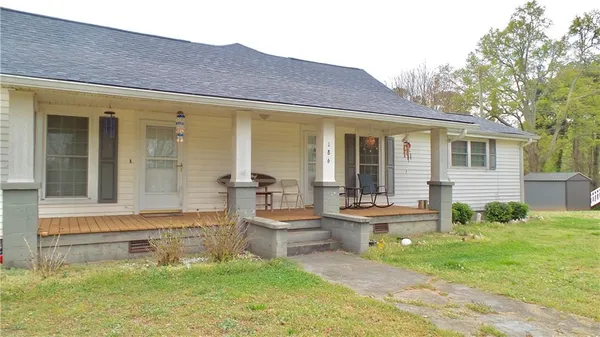 $335,000 | 186 Railroad Avenue, Lula, GA 30554