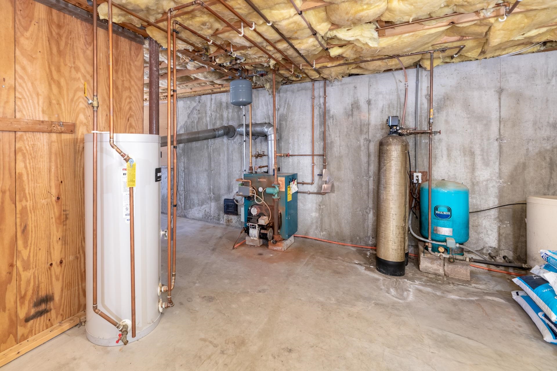 145 Bow Lake Road Barnstead, NH 03218 - Photo 23 of 38