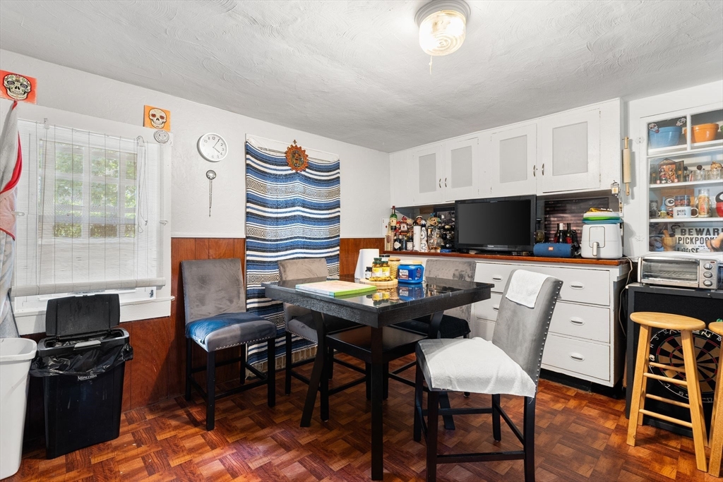 40 Victory Road Boston, MA 02122 - Photo 31 of 39