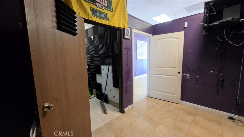 10759 Magnolia Avenue, Unit H Riverside, CA 92505 - Photo 9 of 19 Gallery Image 9
