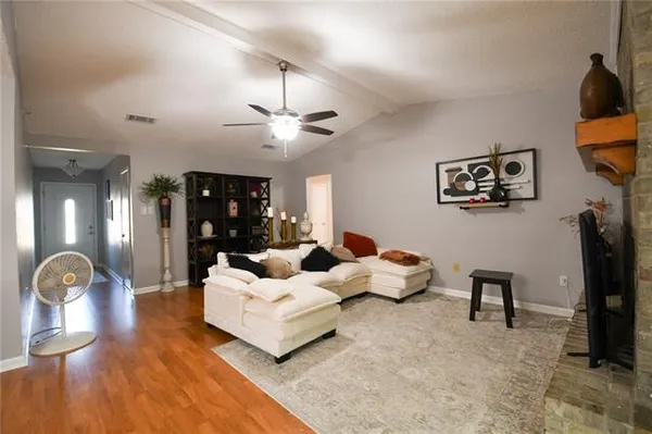 $2,400 | 2701 Chenier Street, Marrero, LA 70072