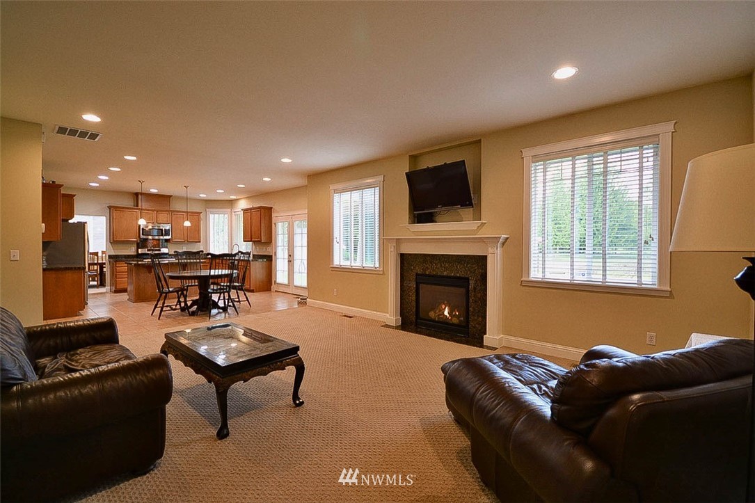 14801 Maple Ridge Lane Southeast Yelm, WA 98597 - Photo 13 of 38 Gallery Image 13