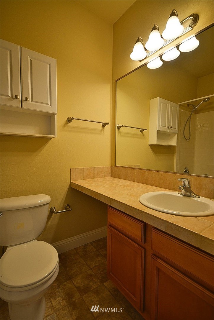 14801 Maple Ridge Lane Southeast Yelm, WA 98597 - Photo 17 of 38 Gallery Image 17