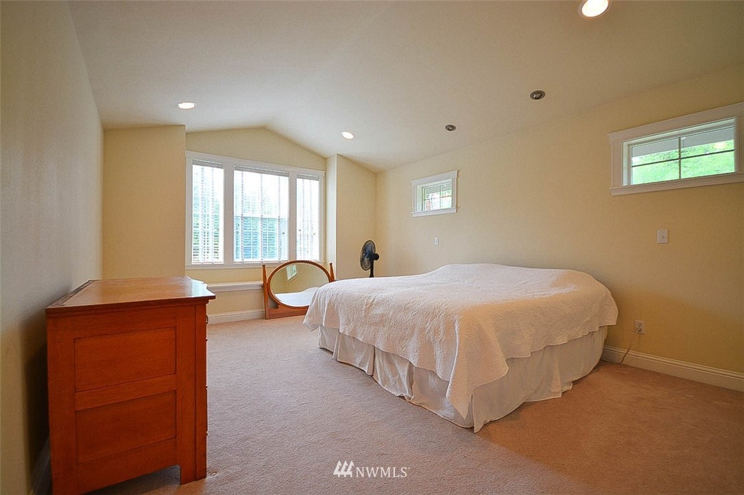 14801 Maple Ridge Lane Southeast Yelm, WA 98597 - Photo 25 of 38 Gallery Image 25
