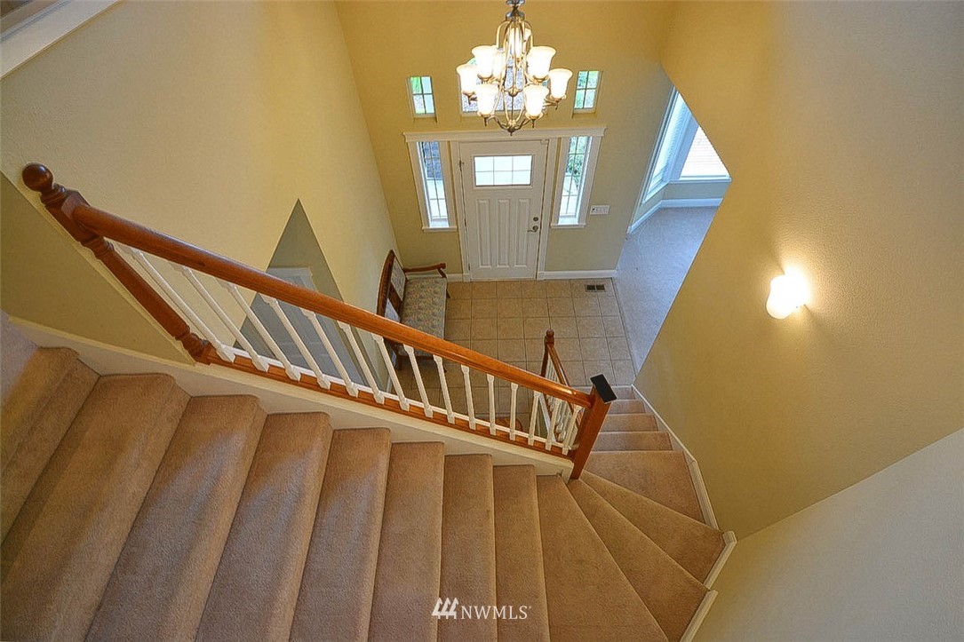 14801 Maple Ridge Lane Southeast Yelm, WA 98597 - Photo 7 of 38 Gallery Image 7