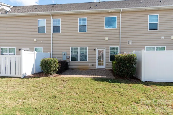 $2,200 | 106 C Clarendon Street, Unit C, Mooresville, NC 28117