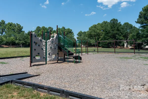 $2,200 | 106 C Clarendon Street, Unit C, Mooresville, NC 28117