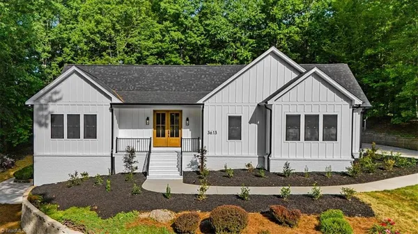 $975,000 | 3613 Summit Lakes Drive, Browns Summit, NC 27214