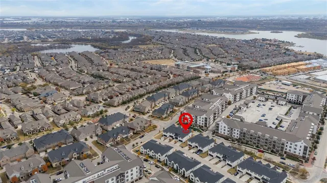 $435,000 | 827 Crystal Oak Lane, Arlington, TX 76005