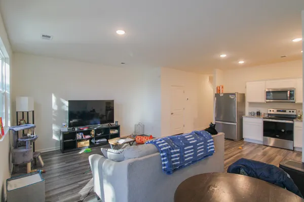 $1,900 | 507 Scarlett Maple Street, Summerville, SC 29486