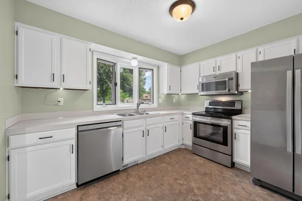 $310,000 | 3984 Orchid Lane North, Plymouth, MN 55446