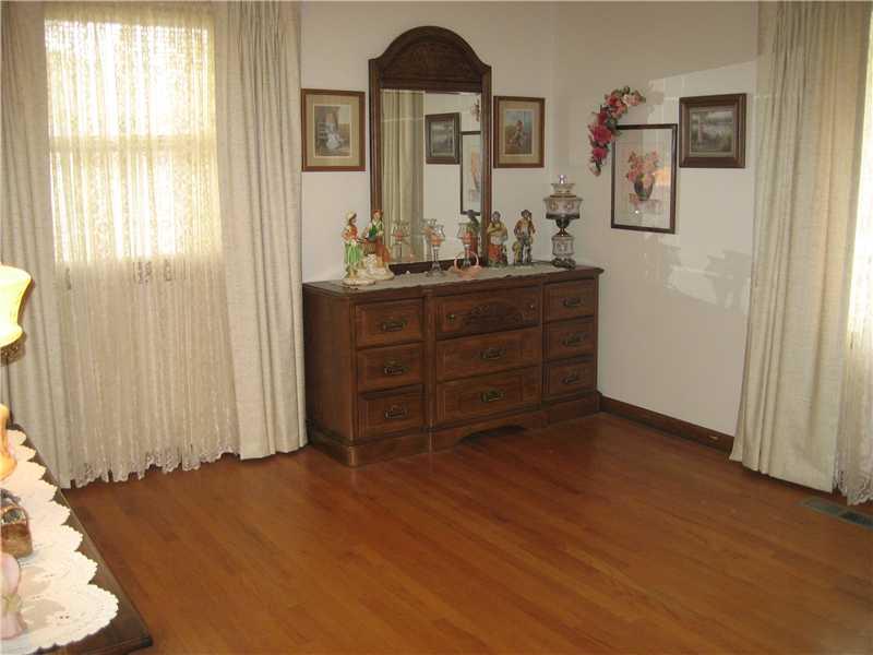 6427 Westdrum Road Indianapolis, IN 46241 - Photo 7 of 9 Gallery Image 7