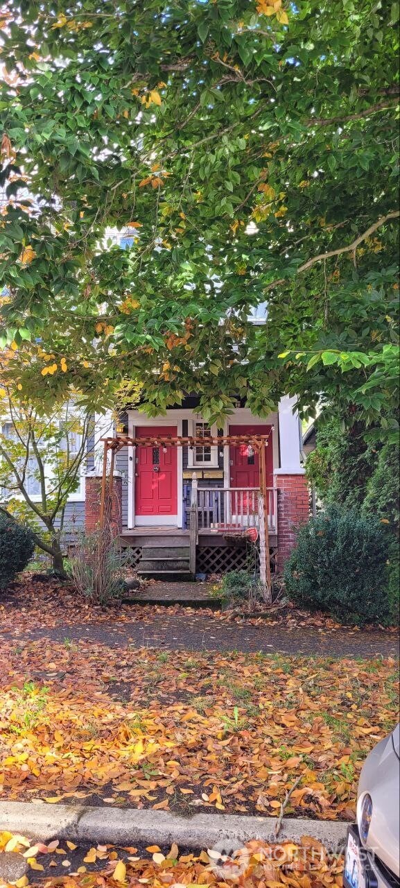 722 20th Avenue Seattle, WA 98122 - Photo 2 of 21 a view of a house with a yard