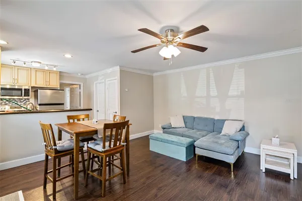 $1,325 | 2905 Southwest Archer Road, Unit 4016, Gainesville, FL 32608