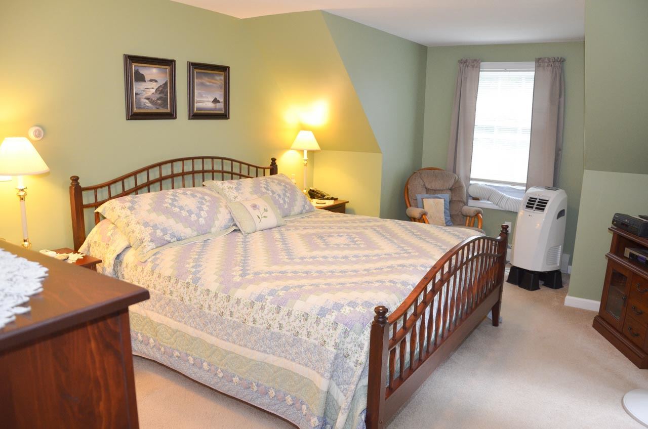 222 Beach Pond Road Wolfeboro, NH 03894 - Photo 21 of 38