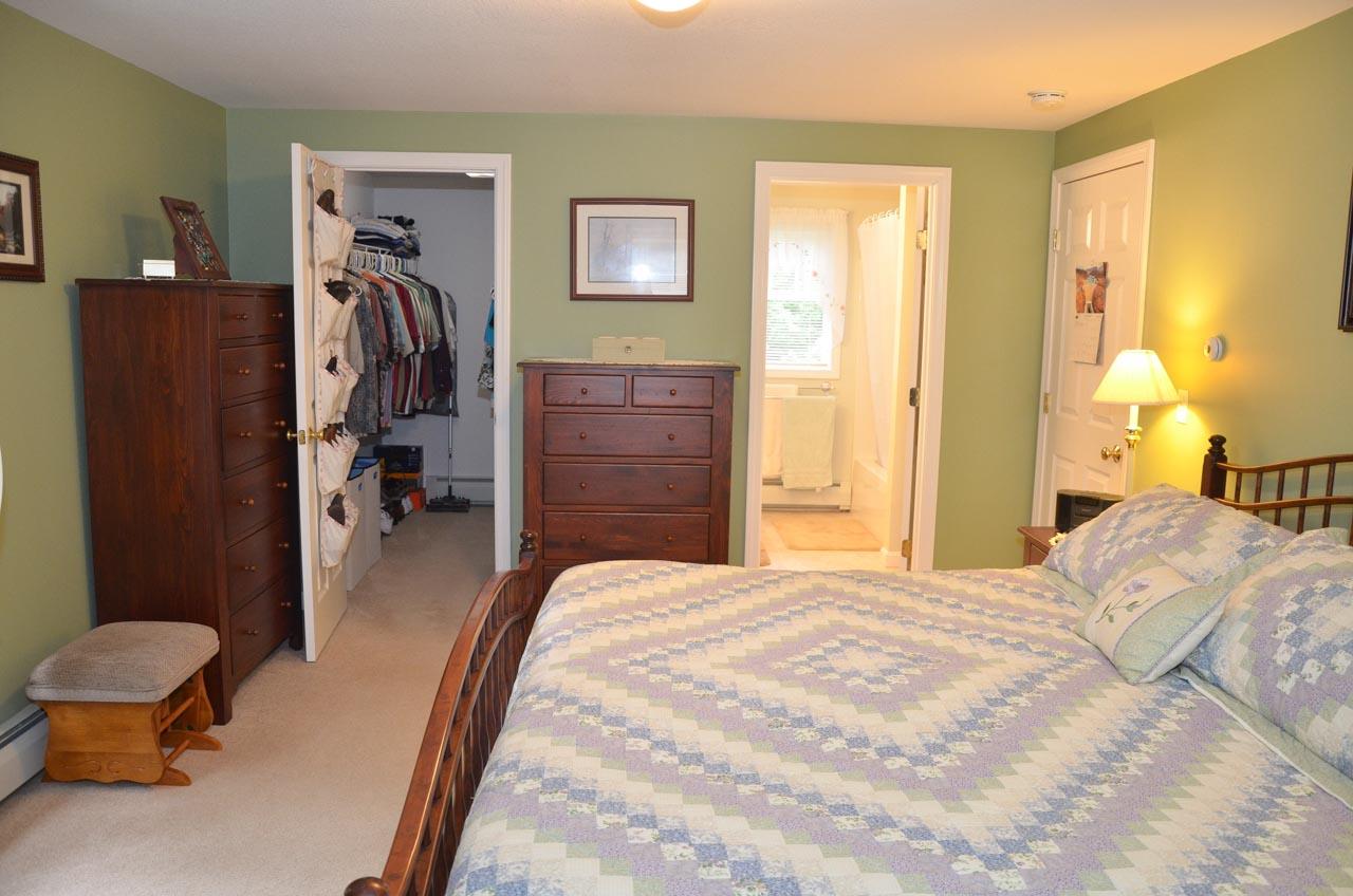 222 Beach Pond Road Wolfeboro, NH 03894 - Photo 7 of 38