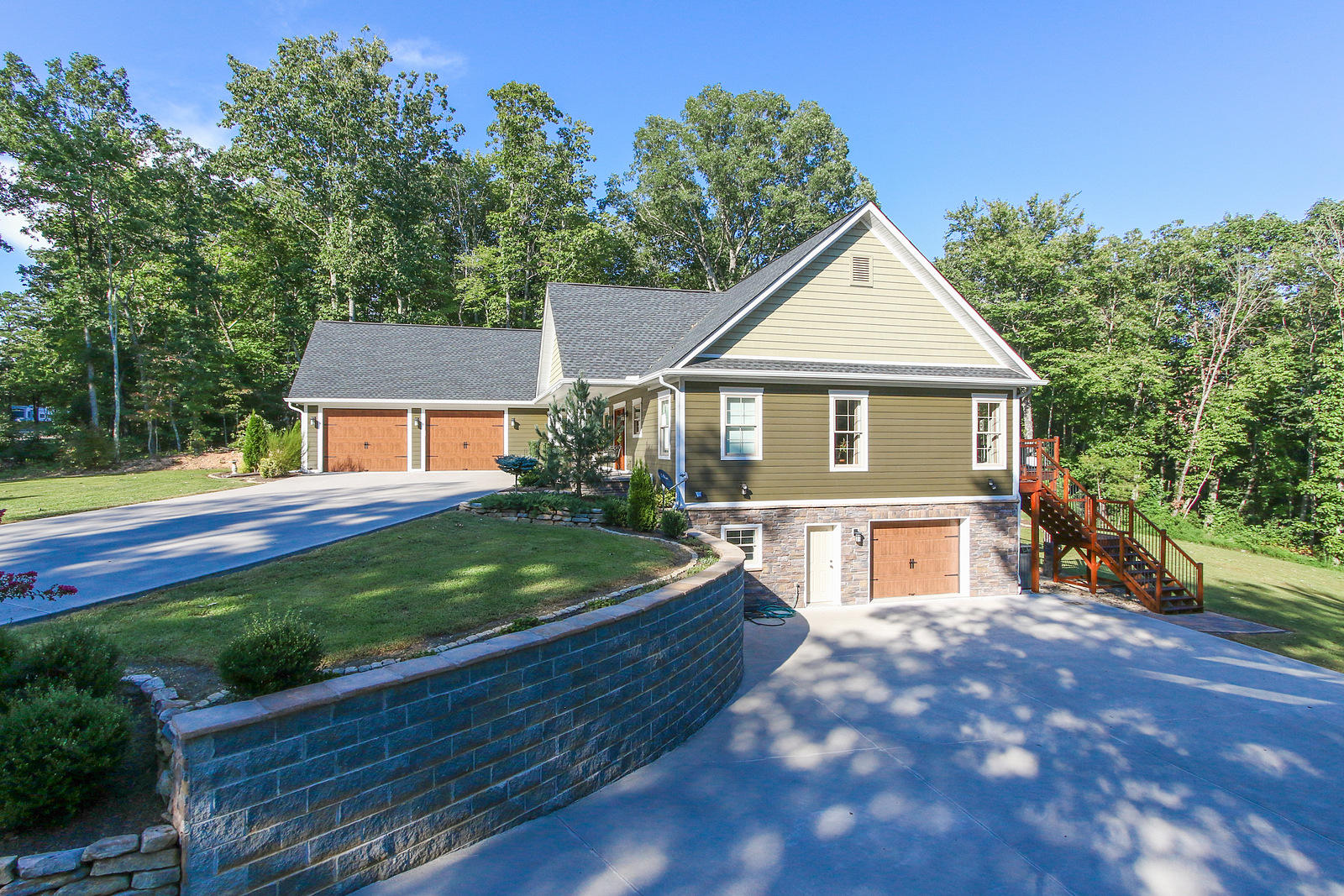 281 Boyer Road Andersonville, TN 37705 - Photo 4 of 27 4 car garage